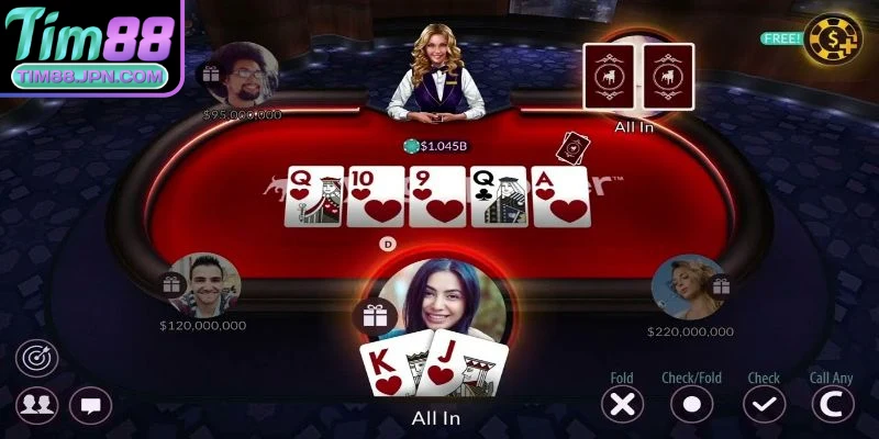 Ba lá bài chung này được gọi là Community Card, hay còn gọi là Poker Flop